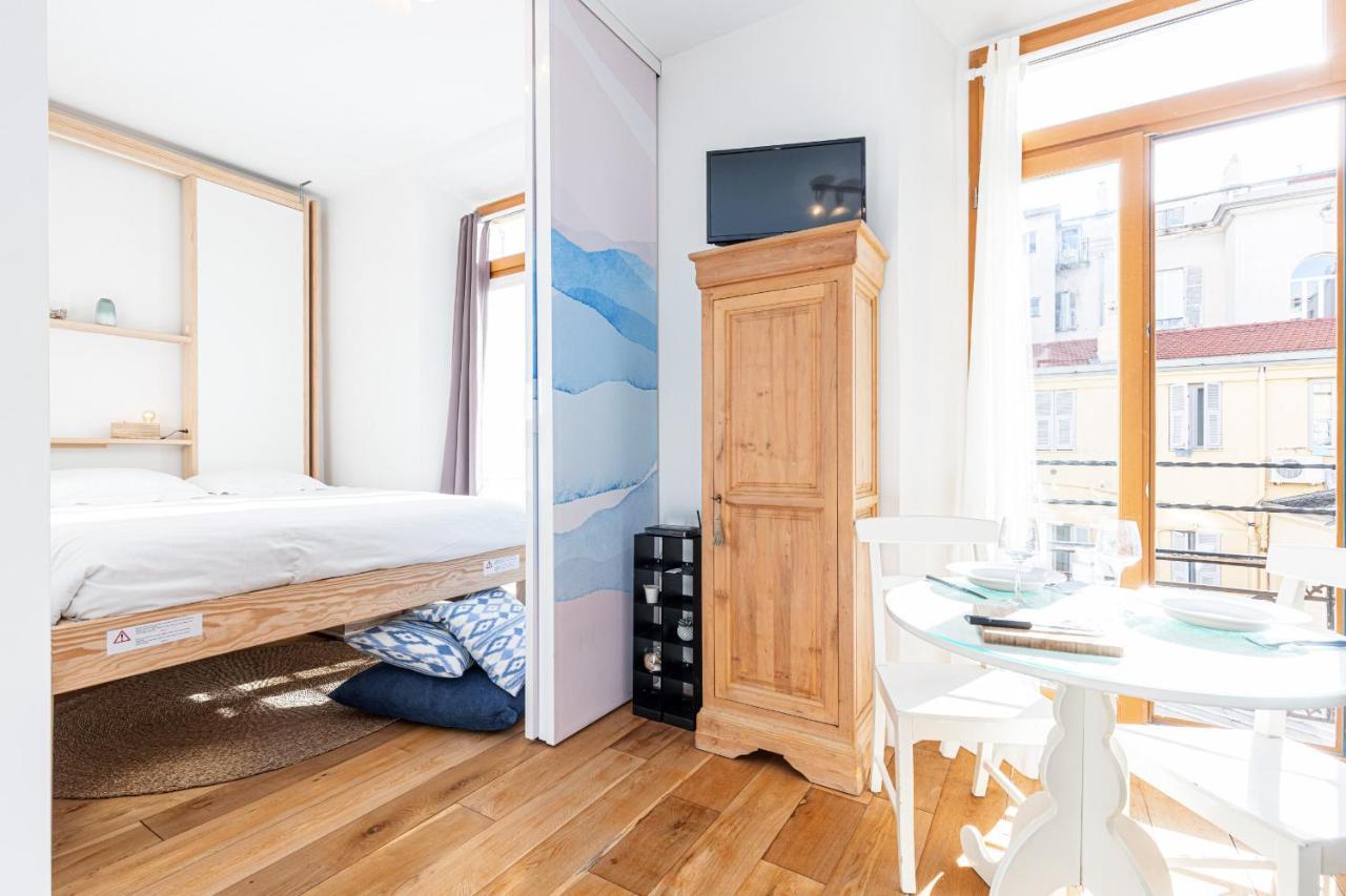 1 Bdr Downtown Near Place Massena Nice Exterior photo